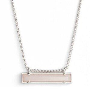 KENDRA SCOTT Leanor Rose Quartz and Silver Pendant Necklace. Brand New with tags